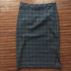 Banana Republic tartan knee-length pencil skirt
